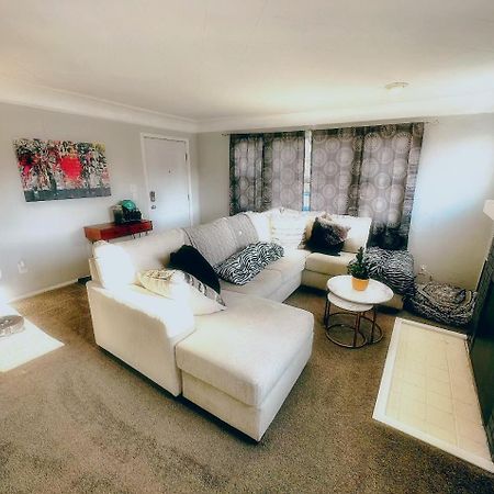 Tacoma Homestay- With Breakfast Included-Private Room Exterior foto